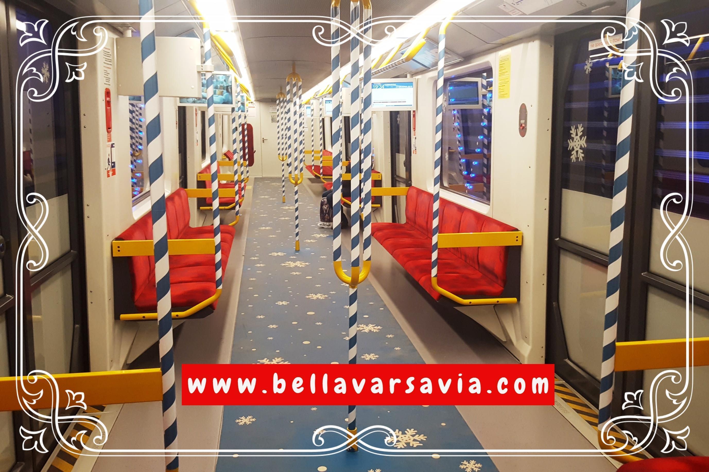 la Metro di Varsavia a Natale 